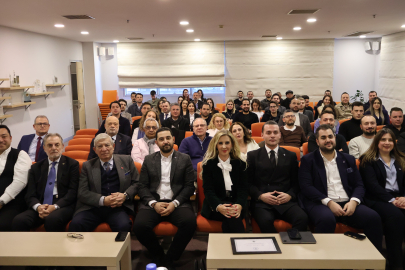 EGİAD’dan küresel ekonomi ve siyaset semineri