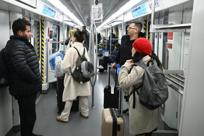 Türkiye'nin en hızlı metrosu yolcu rekoru kırdı