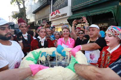 İzmit 13. Uluslararası Pişmaniye Festivali’ne hazırlanıyor