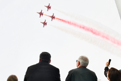 Türk Yıldızları Mustafakemalpaşa semalarında